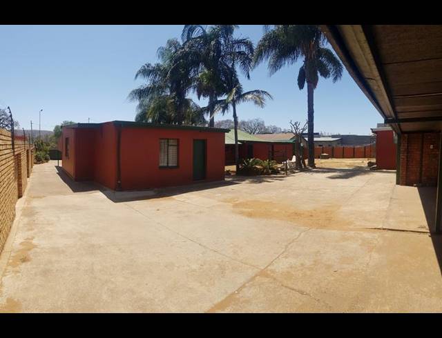 9 BEDROOM HOUSE FOR SALE IN PRETORIA GARDENS